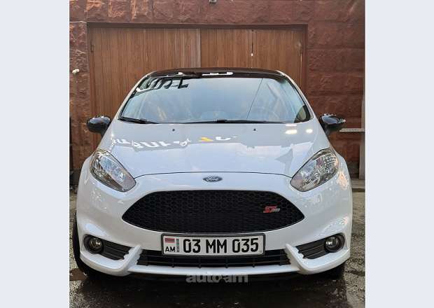 Ford Fiesta 2019 — photo 1