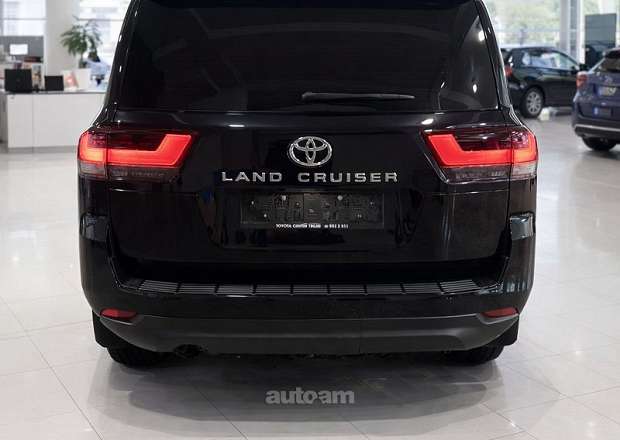 Toyota Land Cruiser 300