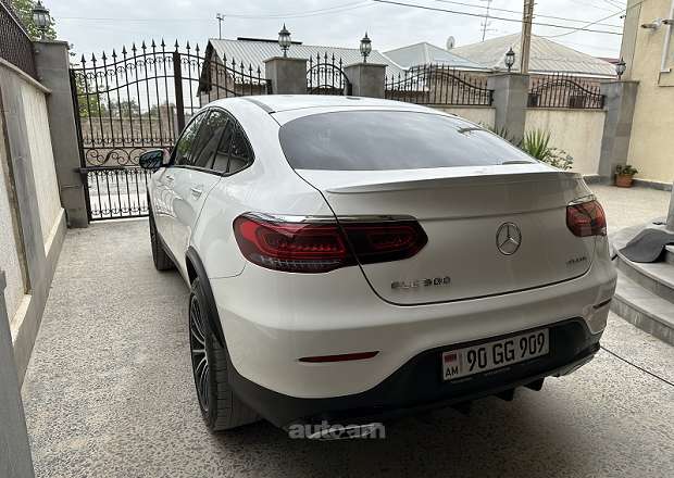 Mercedes-Benz GLC 300 2020 — photo 3