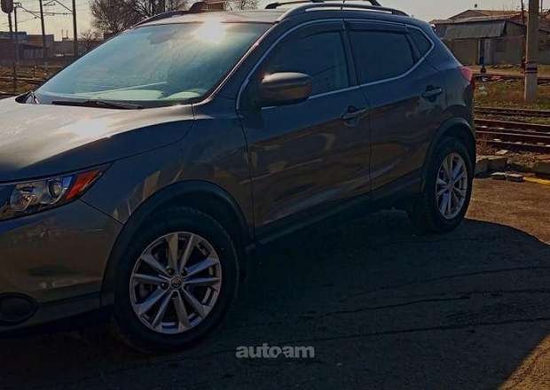 Nissan Rogue 2018 — photo 2