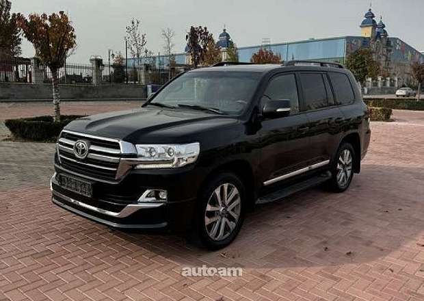 Toyota Land Cruiser 200