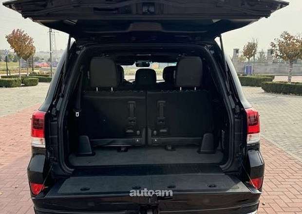 Toyota Land Cruiser 200