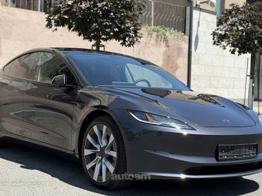 Tesla Model 3  2024 