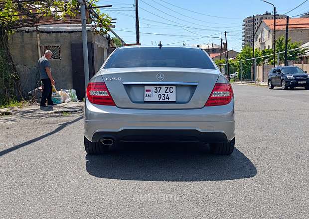 Mercedes-Benz C 180 2013 — լուսանկար 6