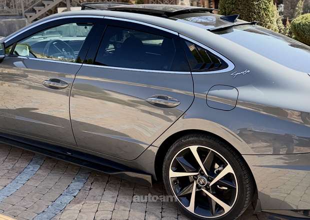 Hyundai Sonata