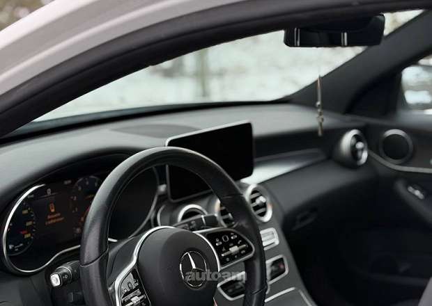 Mercedes-Benz C 300