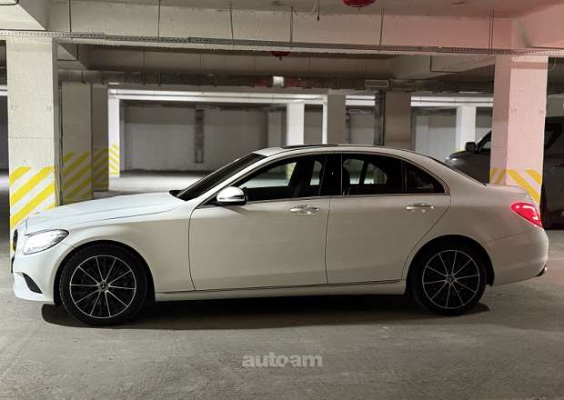Mercedes-Benz C 300