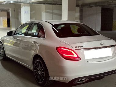 Mercedes-Benz C 300 2020 — миниатюра 2