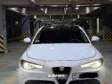 Alfa Romeo Giulia  2018 