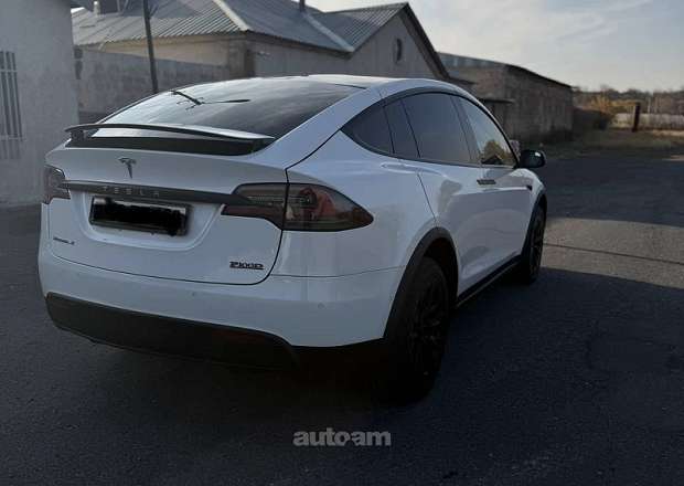 Tesla Model X 2018 — լուսանկար 5