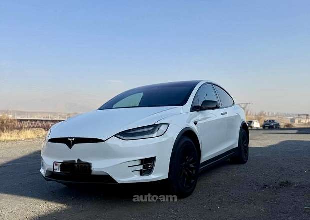 Tesla Model X 2018 — լուսանկար 3