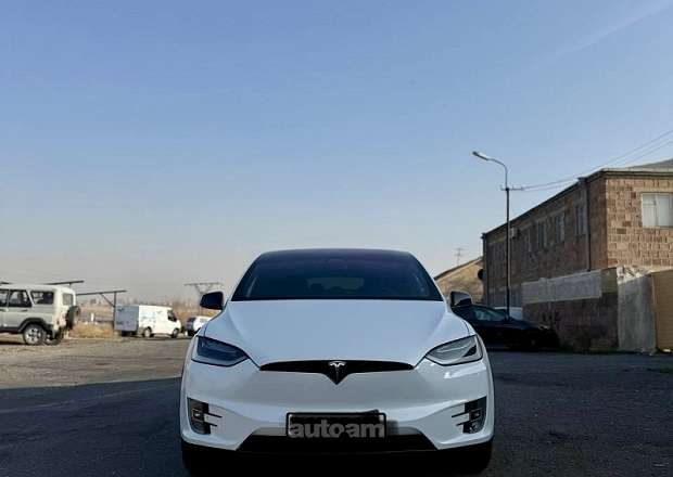Tesla Model X 2018 — լուսանկար 1