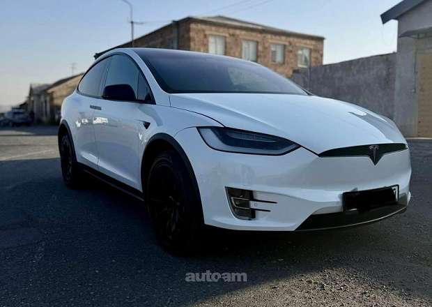 Tesla Model X 2018 — լուսանկար 2