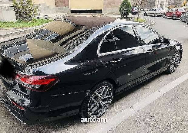 Mercedes-Benz E-Class 2020 — լուսանկար 2