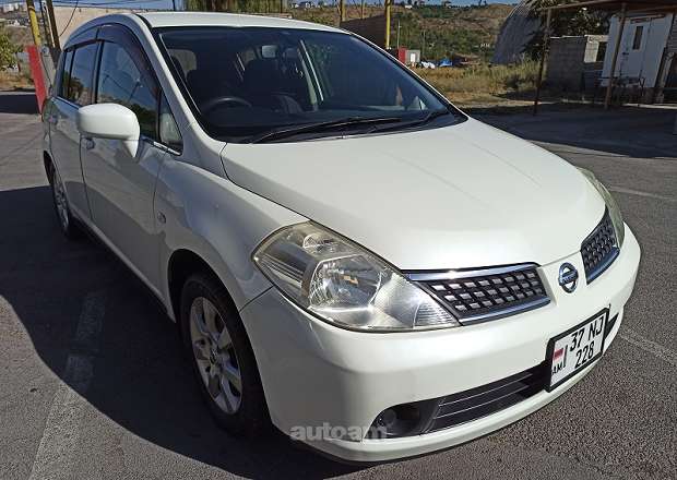 Nissan Tiida 2007 — լուսանկար 7
