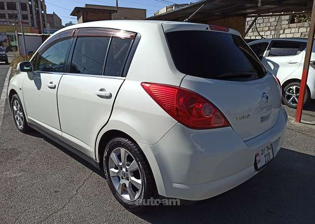 Nissan Tiida 2007 — լուսանկար 4