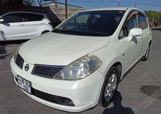 Nissan Tiida 2007 — լուսանկար 5