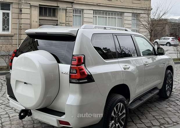 Toyota Land Cruiser Prado