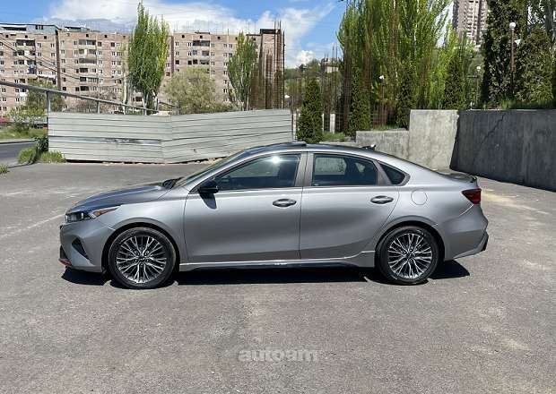 Kia Forte 2023 — լուսանկար 4