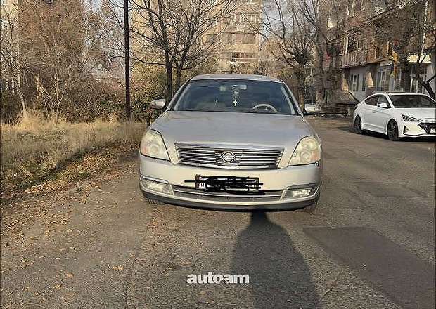 Nissan Teana