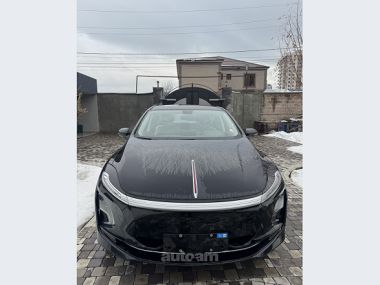 Hongqi E-QM5 2025 — миниатюра 2