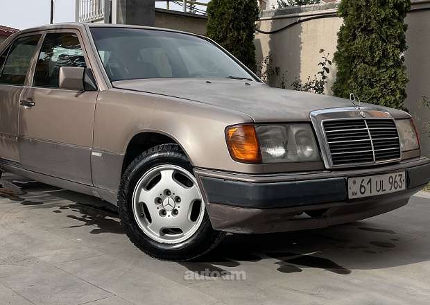 Mercedes-Benz 124