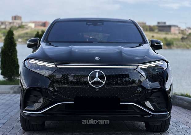 Mercedes-Benz EQS SUV