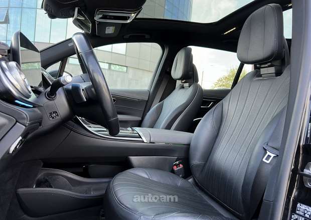 Mercedes-Benz EQS SUV