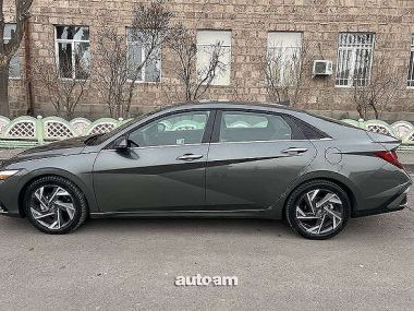 Hyundai Elantra Limited 2025 — миниатюра 2