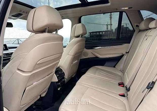 BMW X5 2016 — photo 9