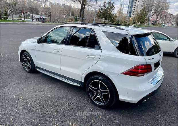 Mercedes-Benz GLE 350