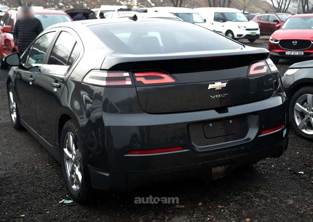 Chevrolet Volt 2014 — photo 15