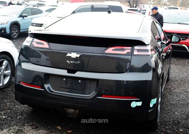 Chevrolet Volt 2014 — photo 14