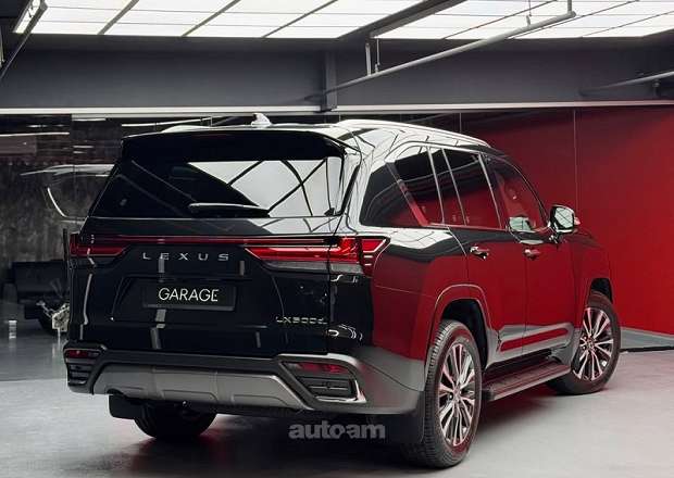 Lexus LX 500d