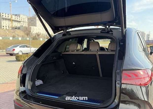 Mercedes-Benz EQE SUV AMG