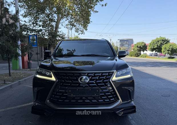 Lexus LX 570 2016 — фото 1