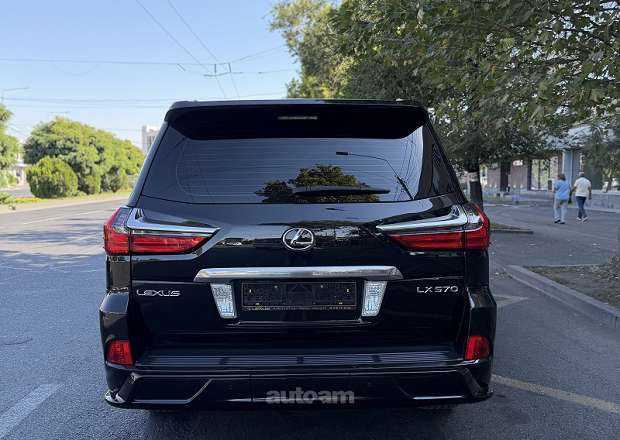 Lexus LX 570 2016 — фото 5