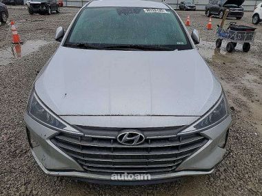 Hyundai Elantra  2020 