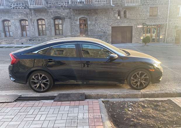 Honda Civic 2019 — լուսանկար 2
