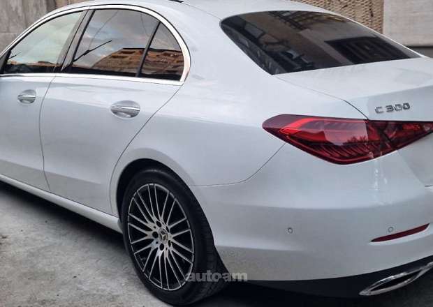 Mercedes-Benz C 300