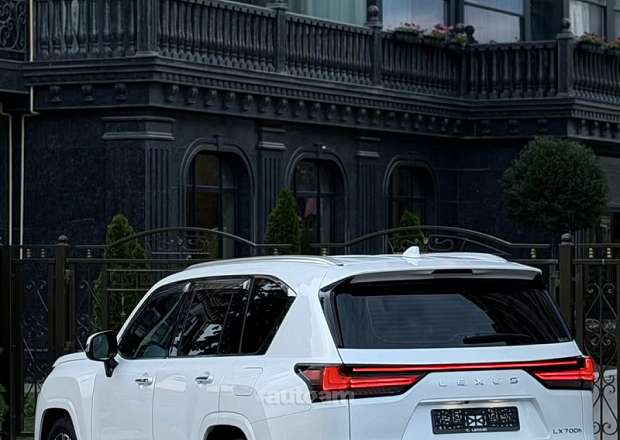 Lexus LX 600