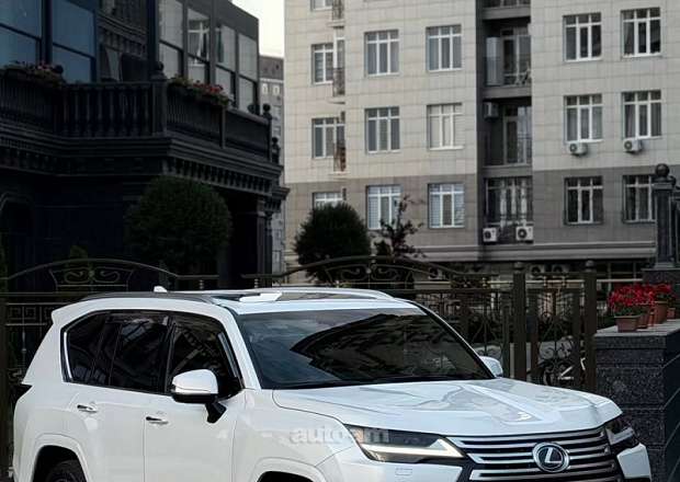 Lexus LX 600