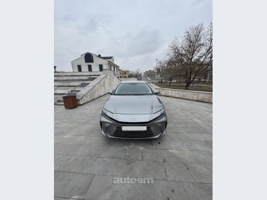 Toyota Camry  2025 