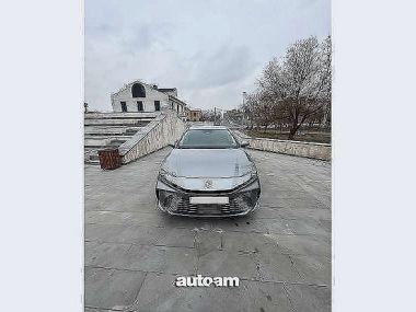 Toyota Camry  2025 