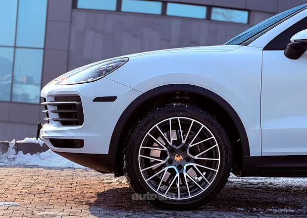 Porsche Cayenne Coupe 2021 — photo 15