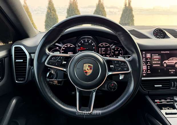 Porsche Cayenne Coupe 2021 — photo 7