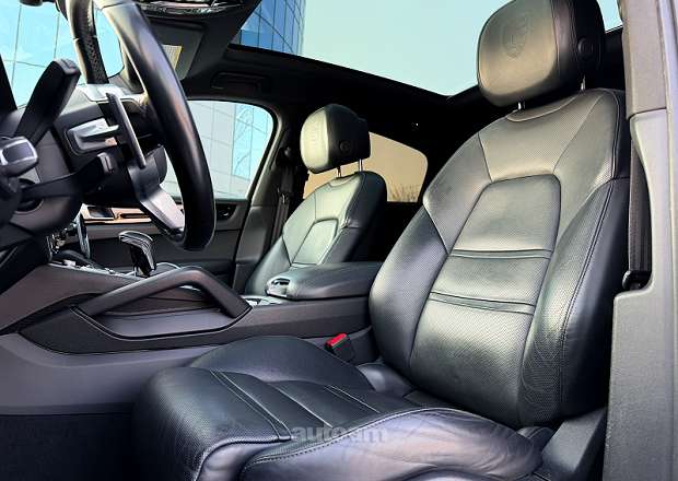 Porsche Cayenne Coupe 2021 — photo 8