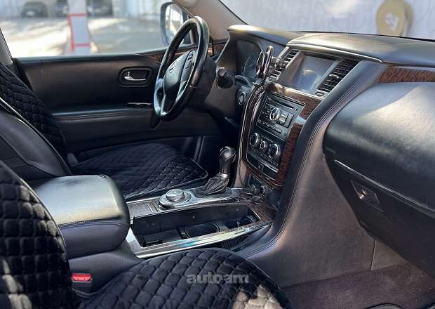Nissan Patrol 2010 — photo 7