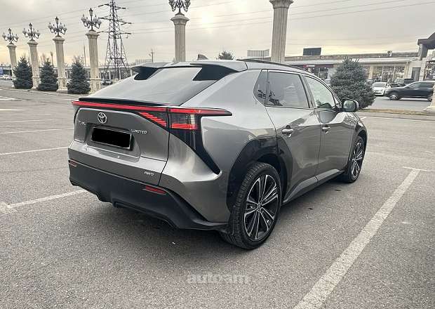 Toyota Bz4X