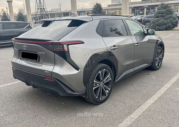 Toyota Bz4X